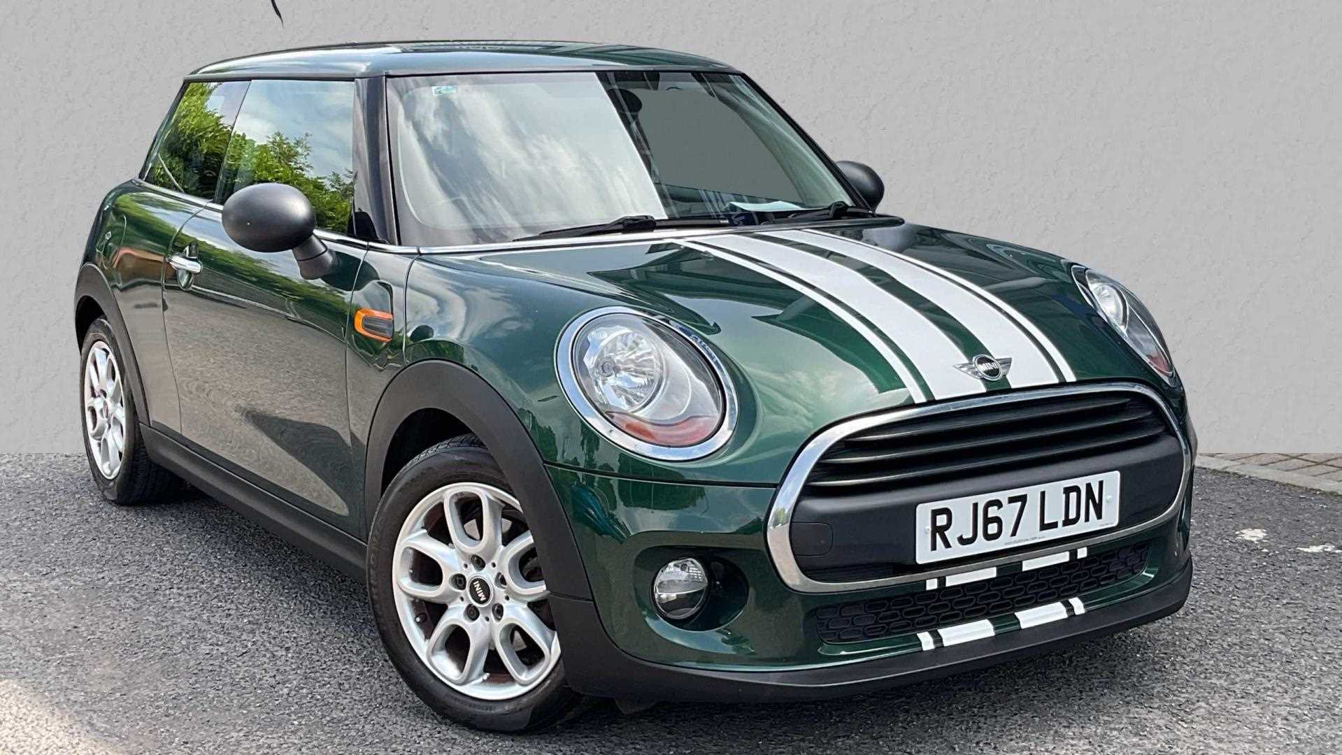 Main listing image - MINI Hatchback