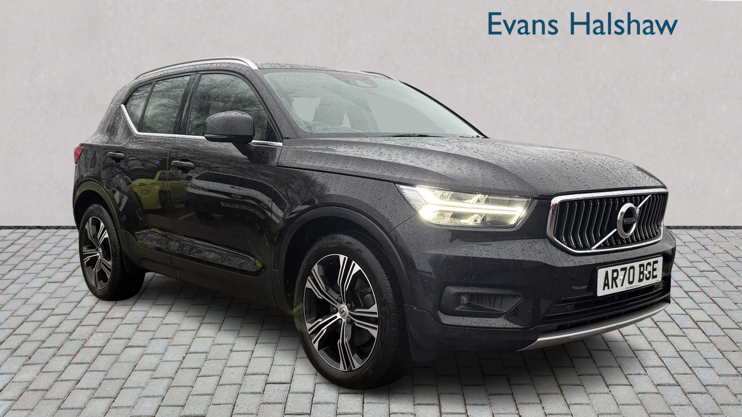 Main listing image - Volvo XC40