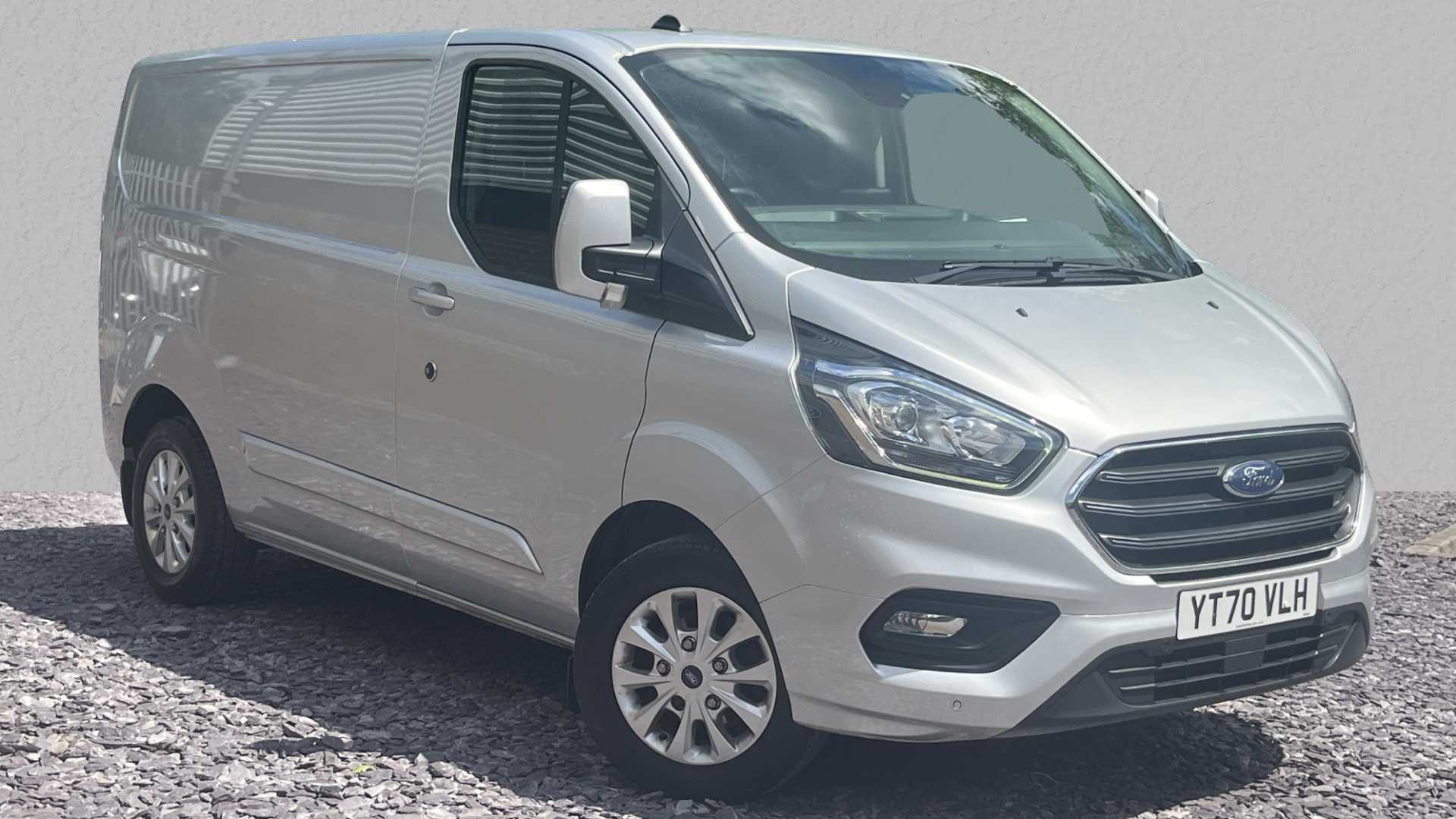 Main listing image - Ford Transit Custom