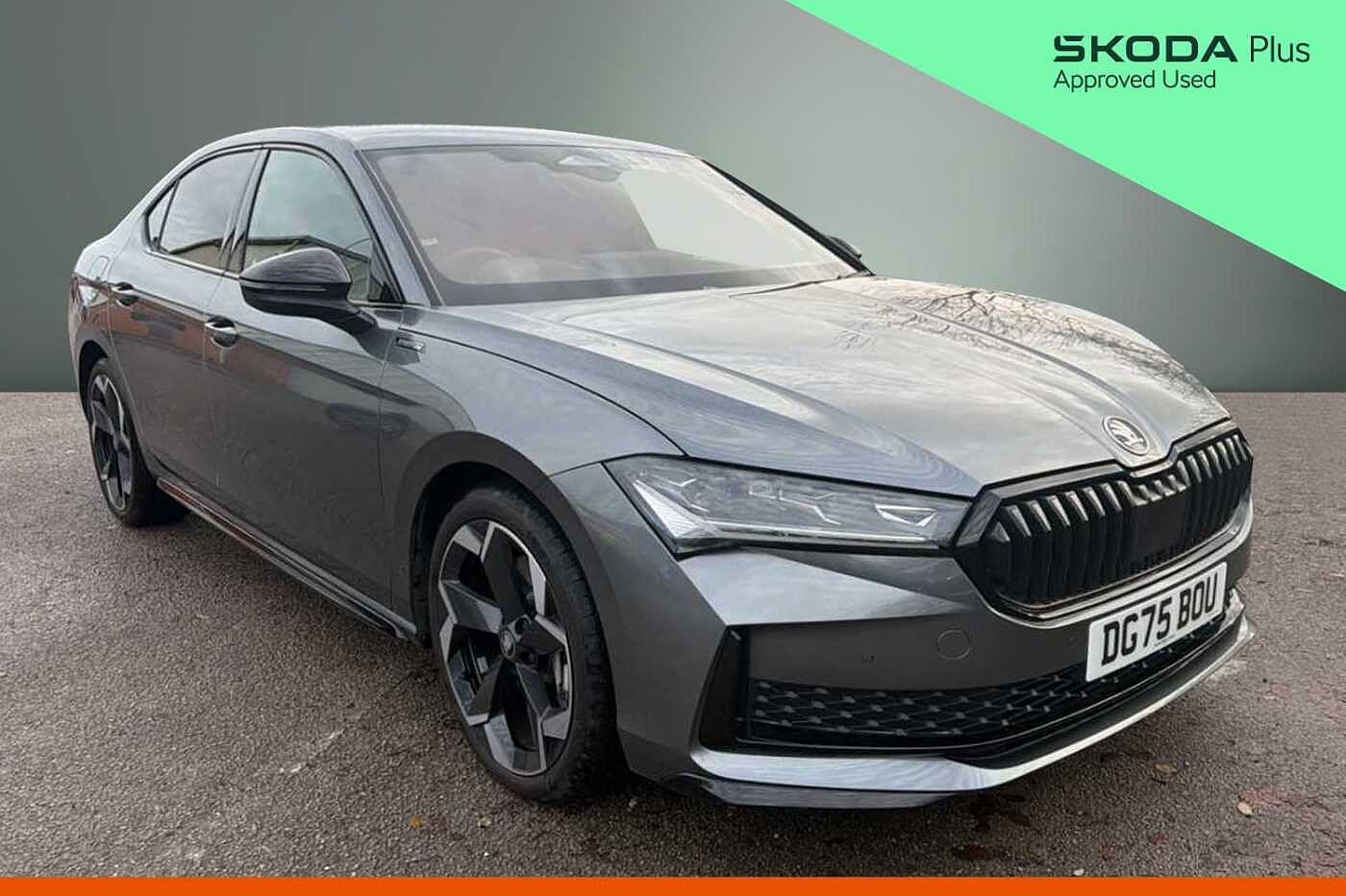 Main listing image - Skoda Superb