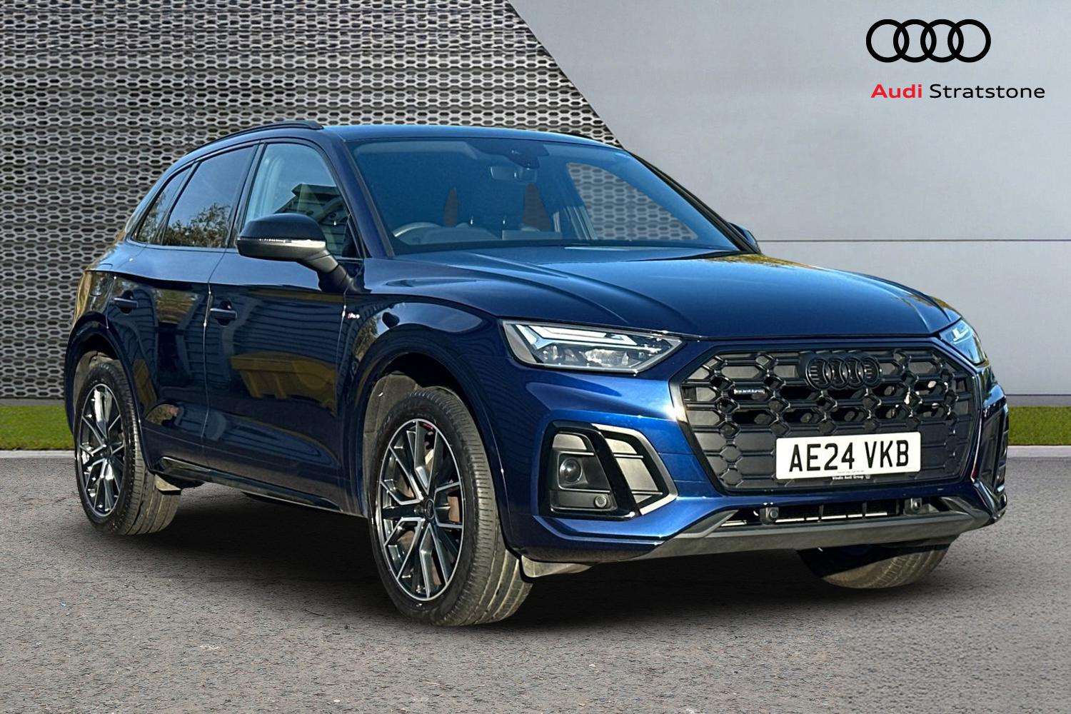 Main listing image - Audi Q5