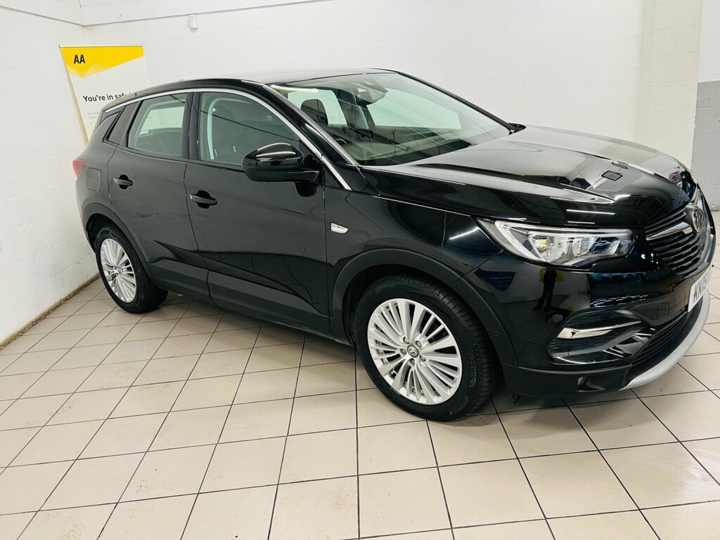 Main listing image - Vauxhall Grandland X