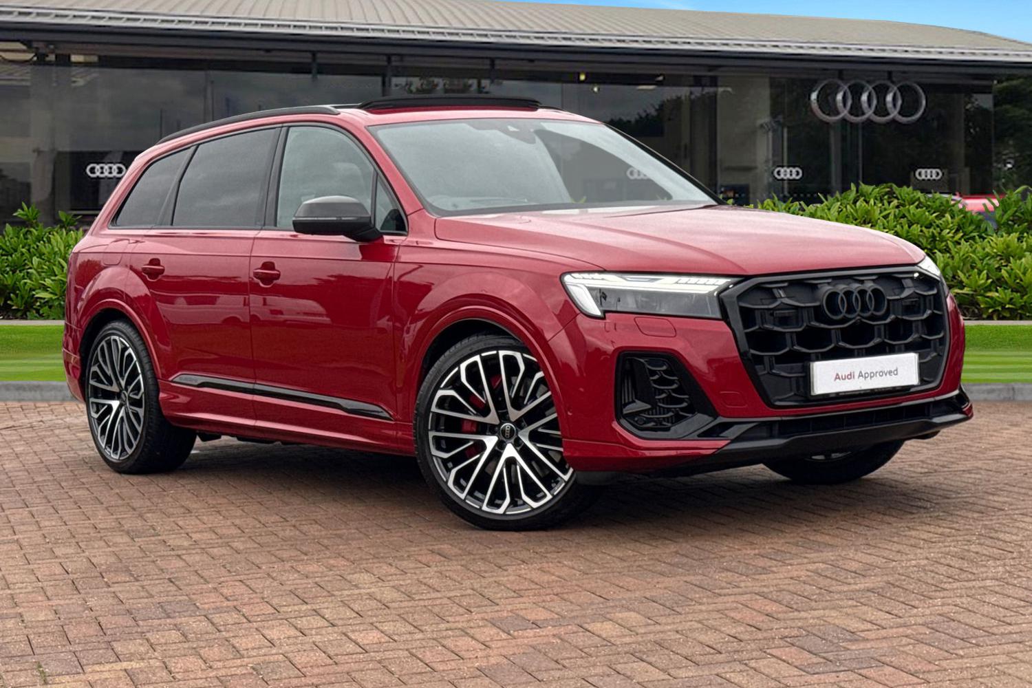 Main listing image - Audi Q7