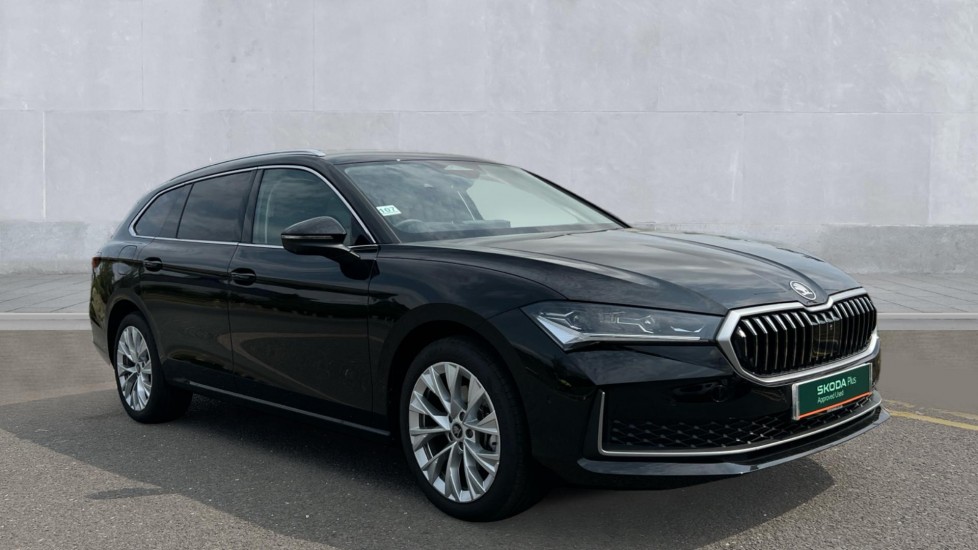 Main listing image - Skoda Superb Estate