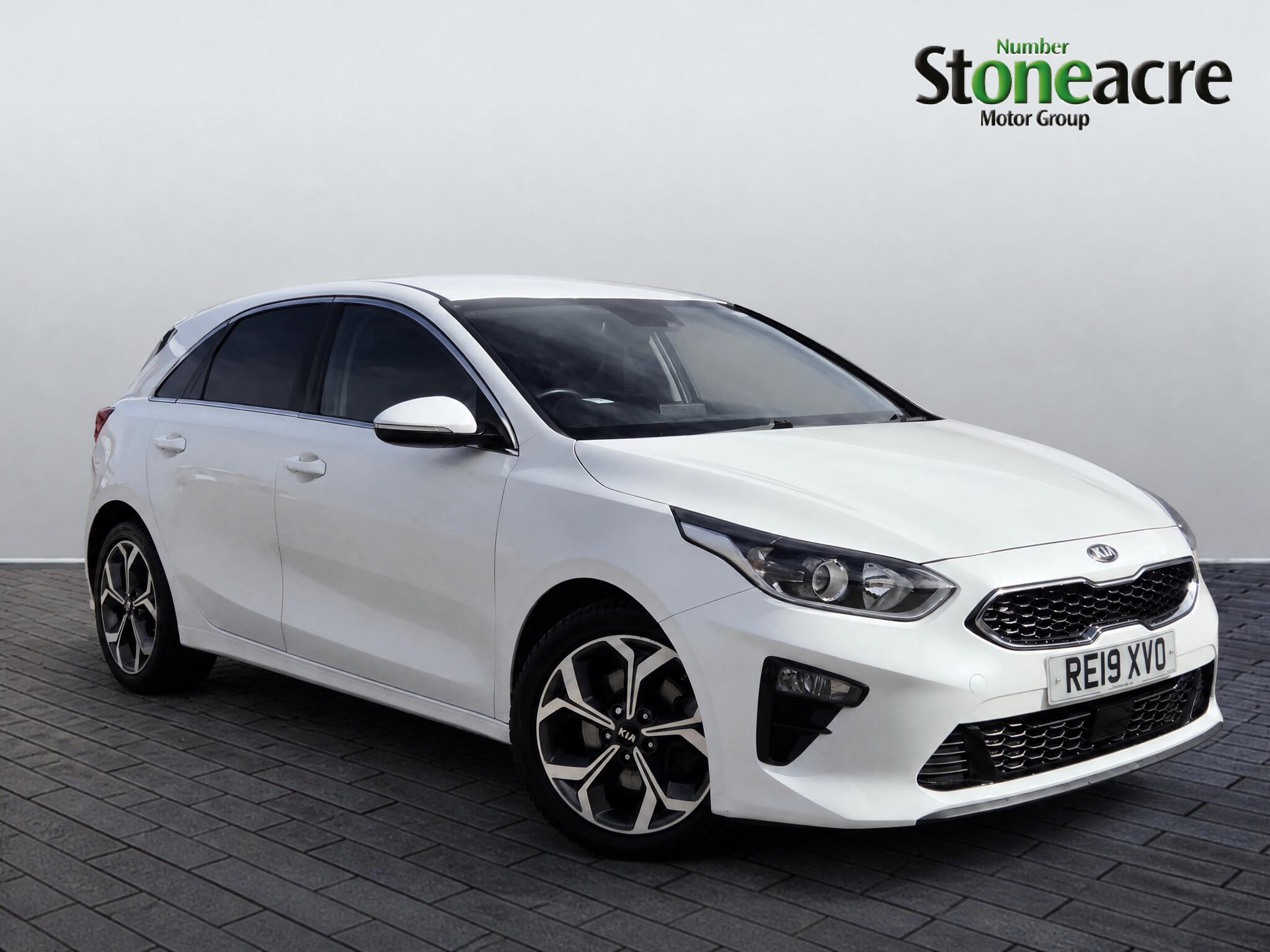 Main listing image - Kia Ceed