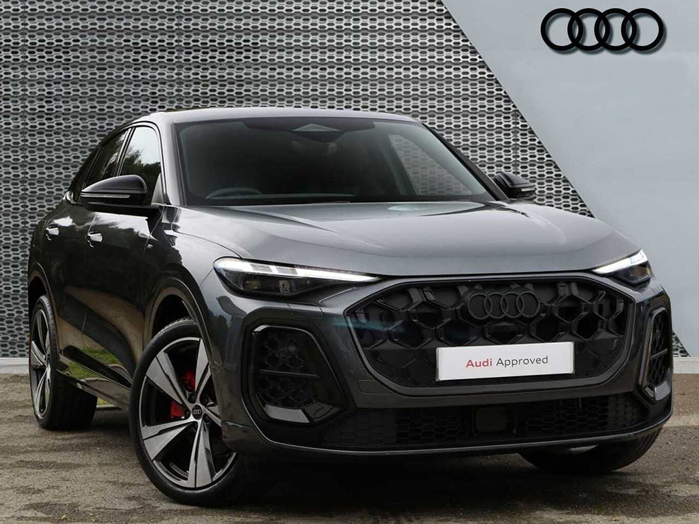 Main listing image - Audi Q5 Sportback