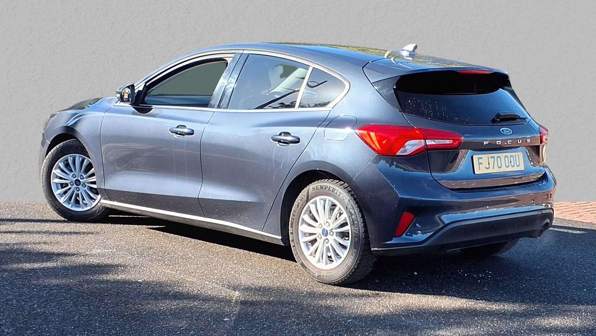 Main listing image - Ford Focus