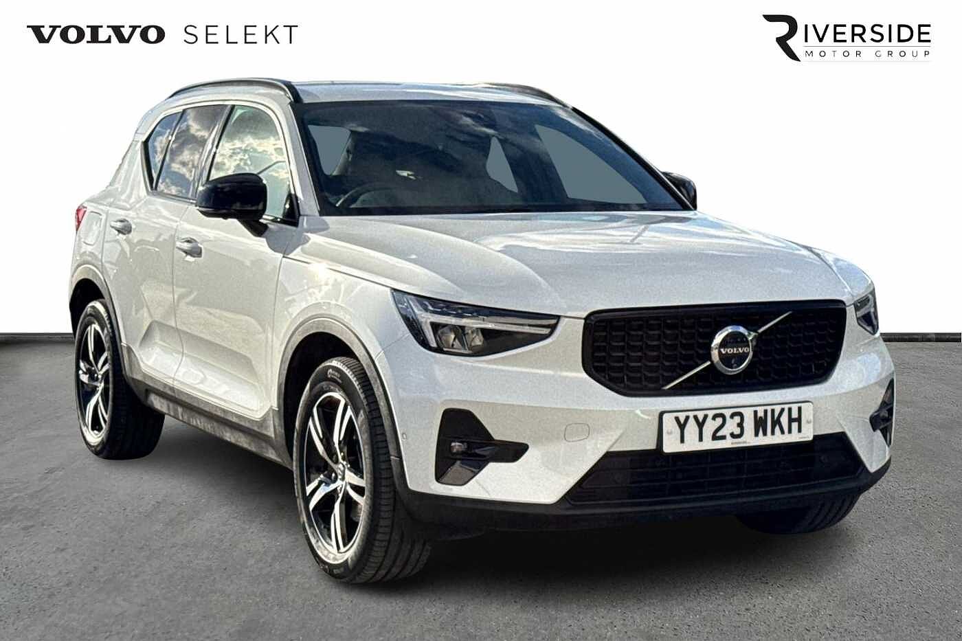 Main listing image - Volvo XC40