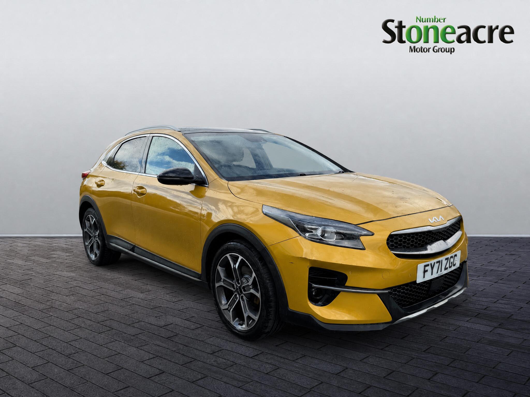 Main listing image - Kia XCeed