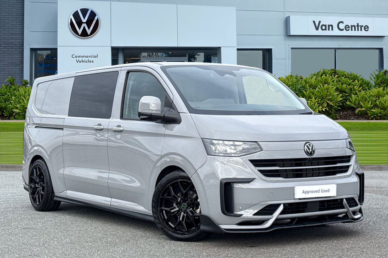 Main listing image - Volkswagen Transporter