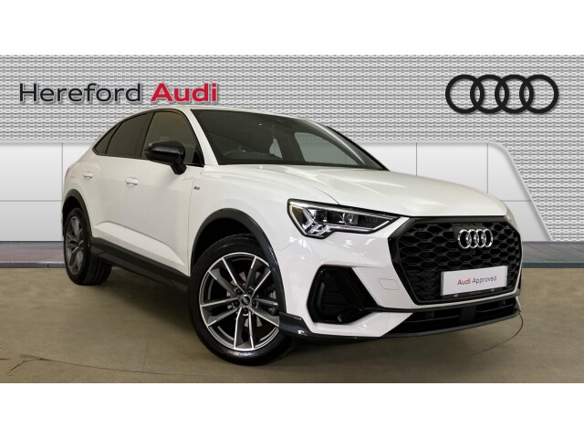 Main listing image - Audi Q3