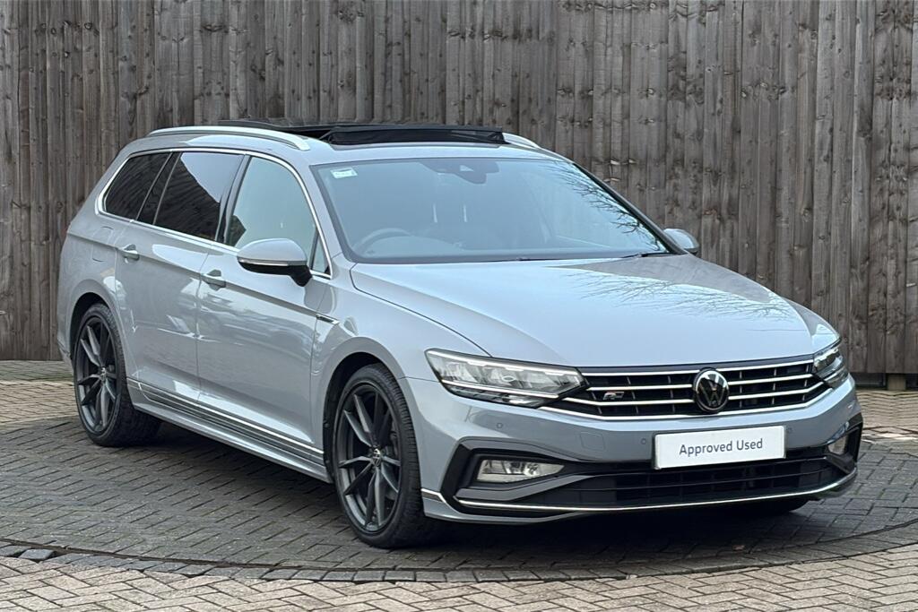 Main listing image - Volkswagen Passat Estate