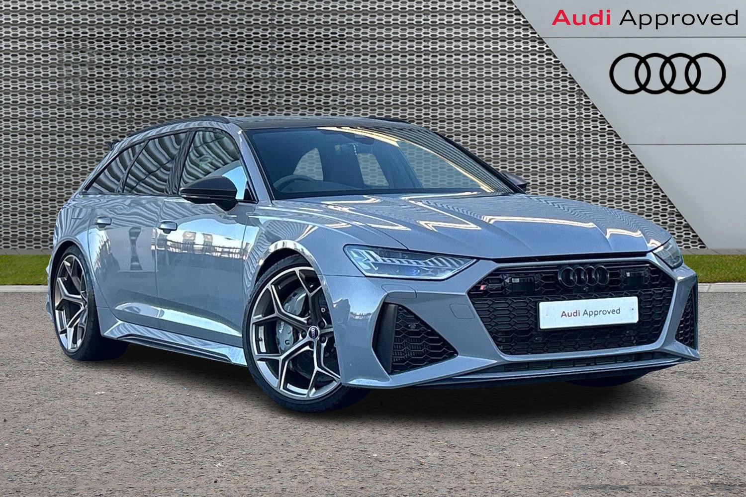 Main listing image - Audi RS6