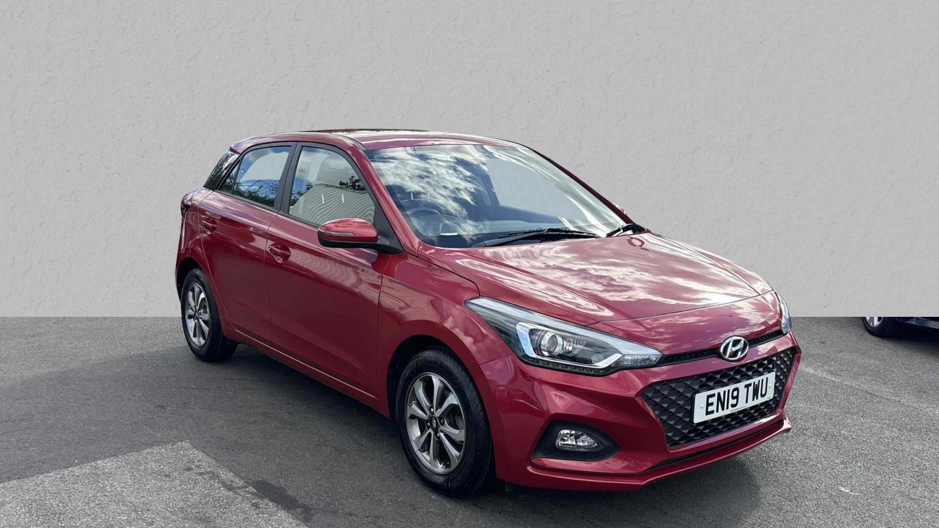 Main listing image - Hyundai i20