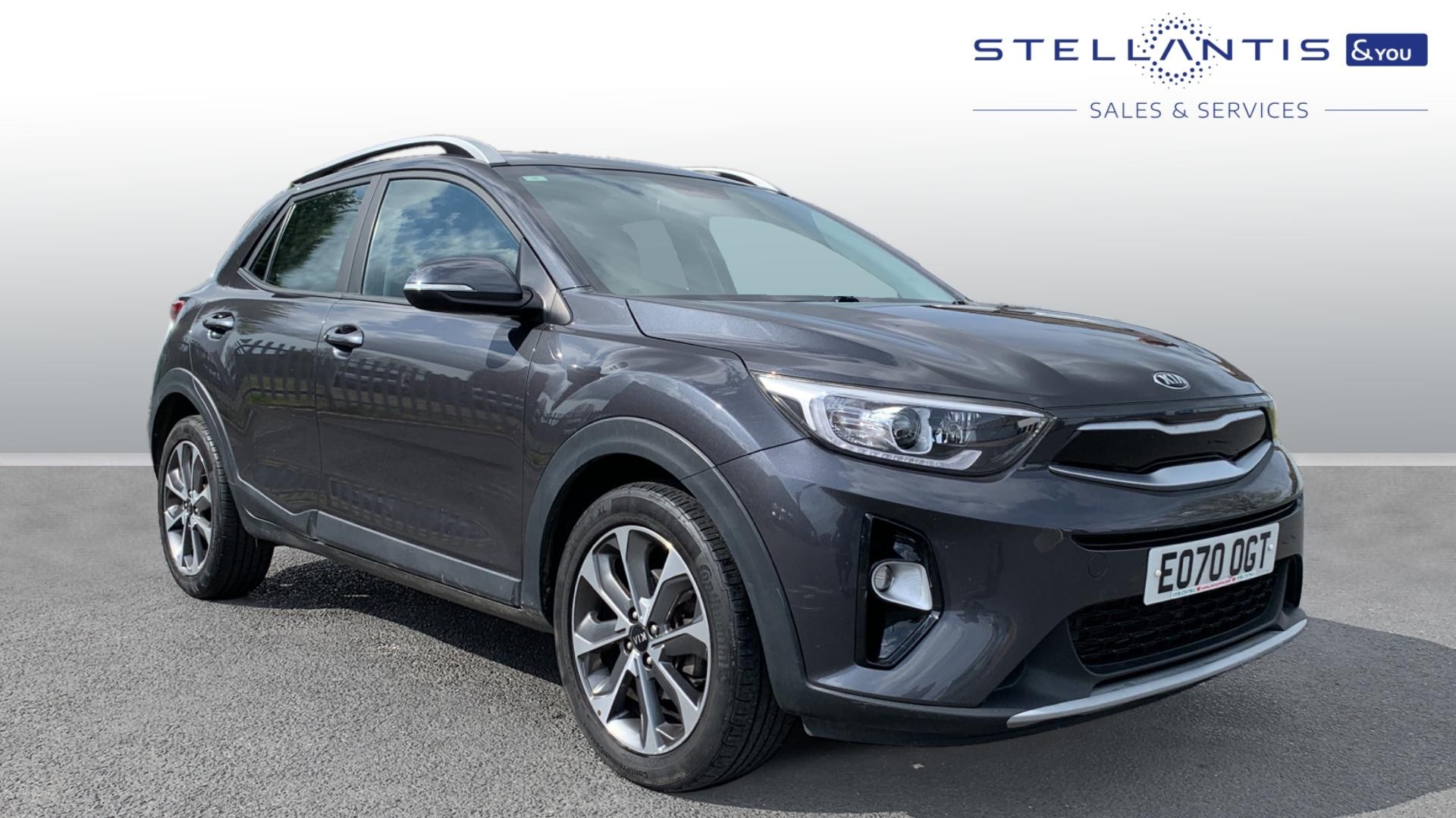Main listing image - Kia Stonic