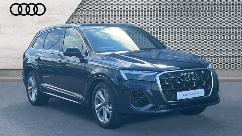 Main listing image - Audi Q7