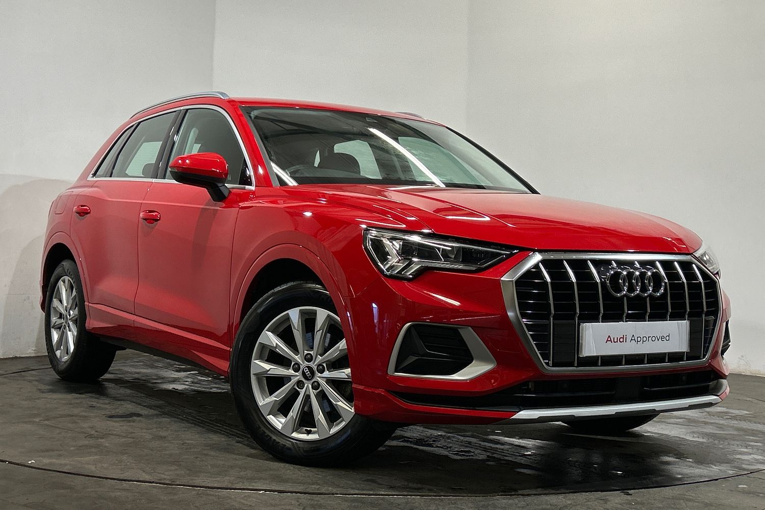 Main listing image - Audi Q3