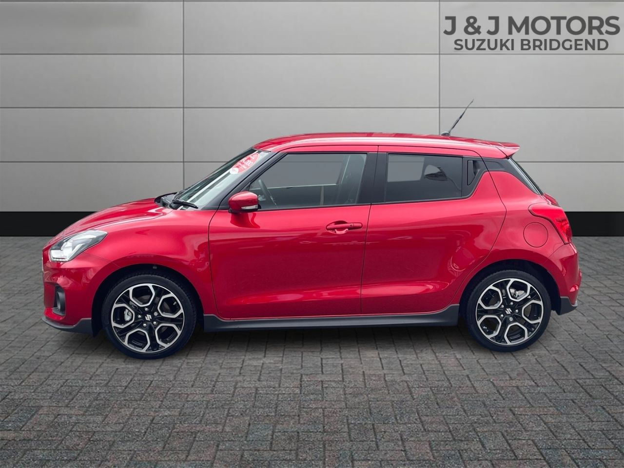 Main listing image - Suzuki Swift Sport