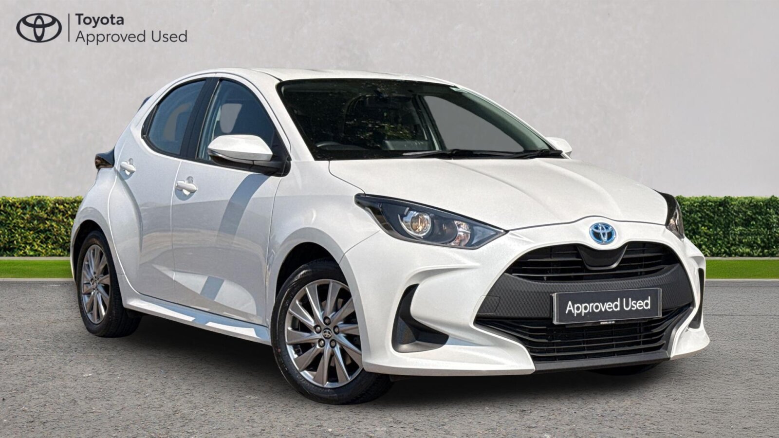 Main listing image - Toyota Yaris
