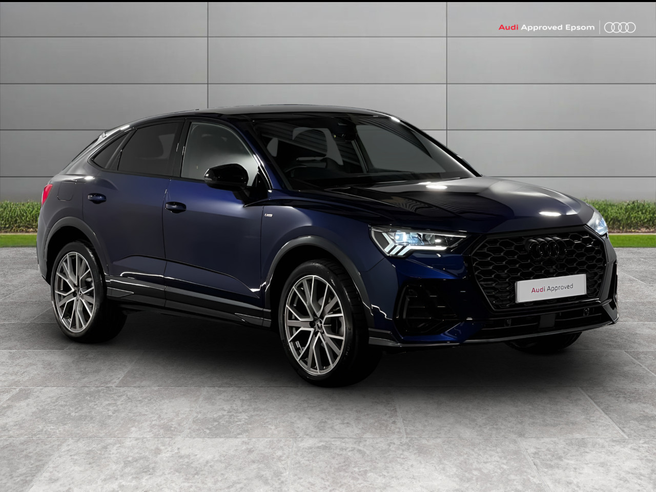Main listing image - Audi Q3