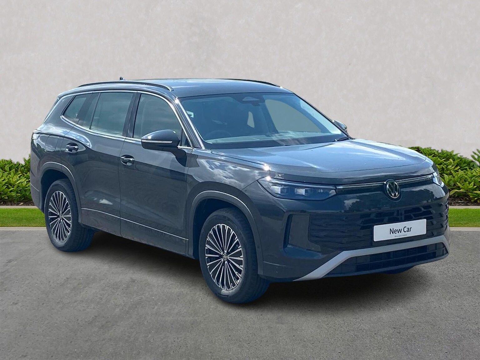 Main listing image - Volkswagen Tayron