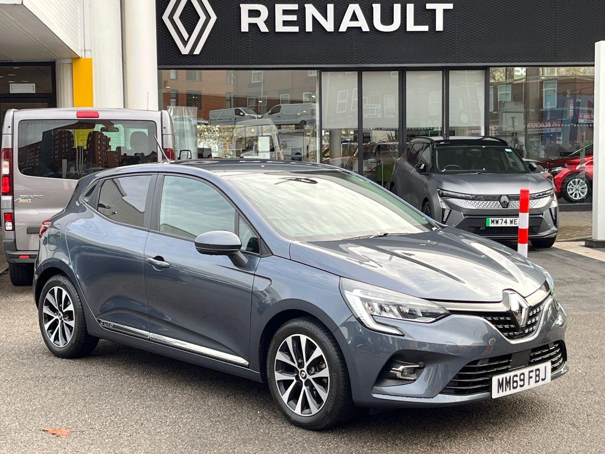 Main listing image - Renault Clio