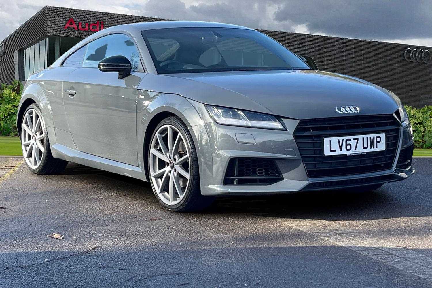 Main listing image - Audi TT