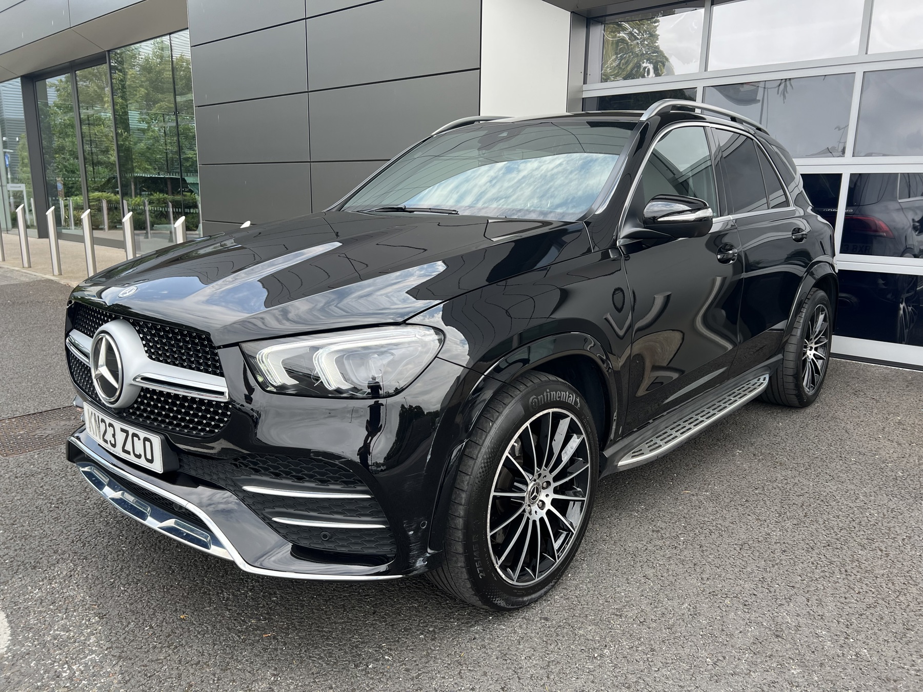 Main listing image - Mercedes-Benz GLE
