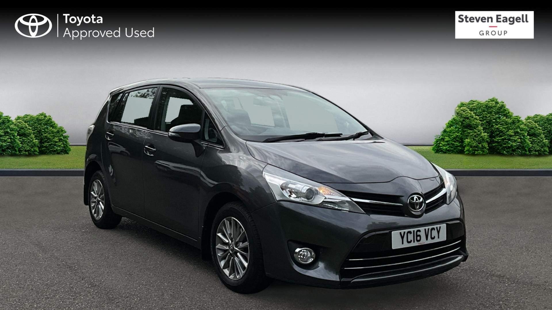 Main listing image - Toyota Verso