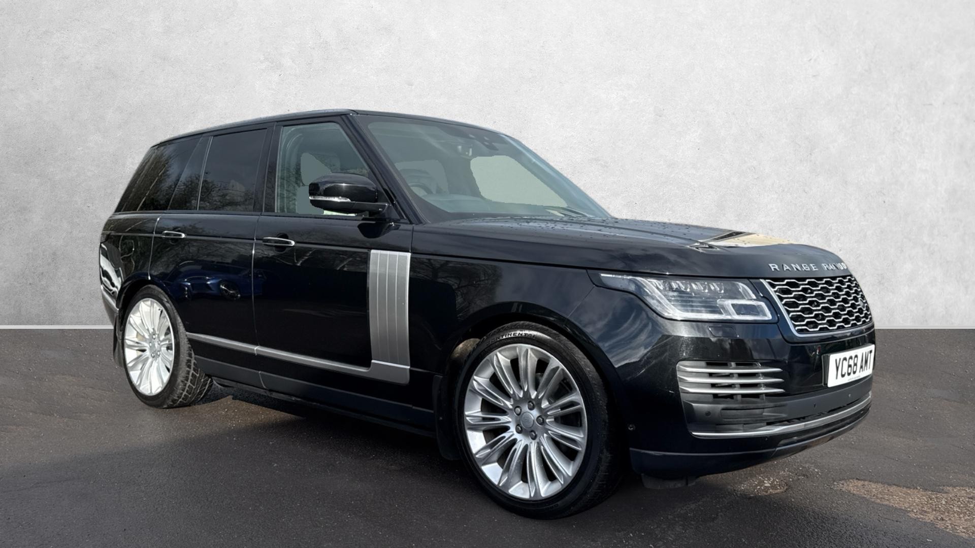 Main listing image - Land Rover Range Rover