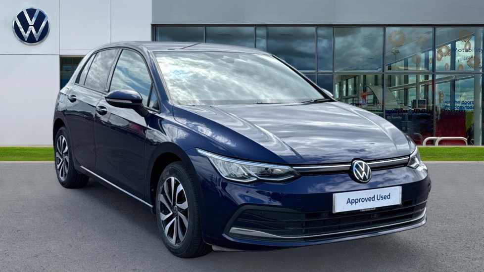 Main listing image - Volkswagen Golf