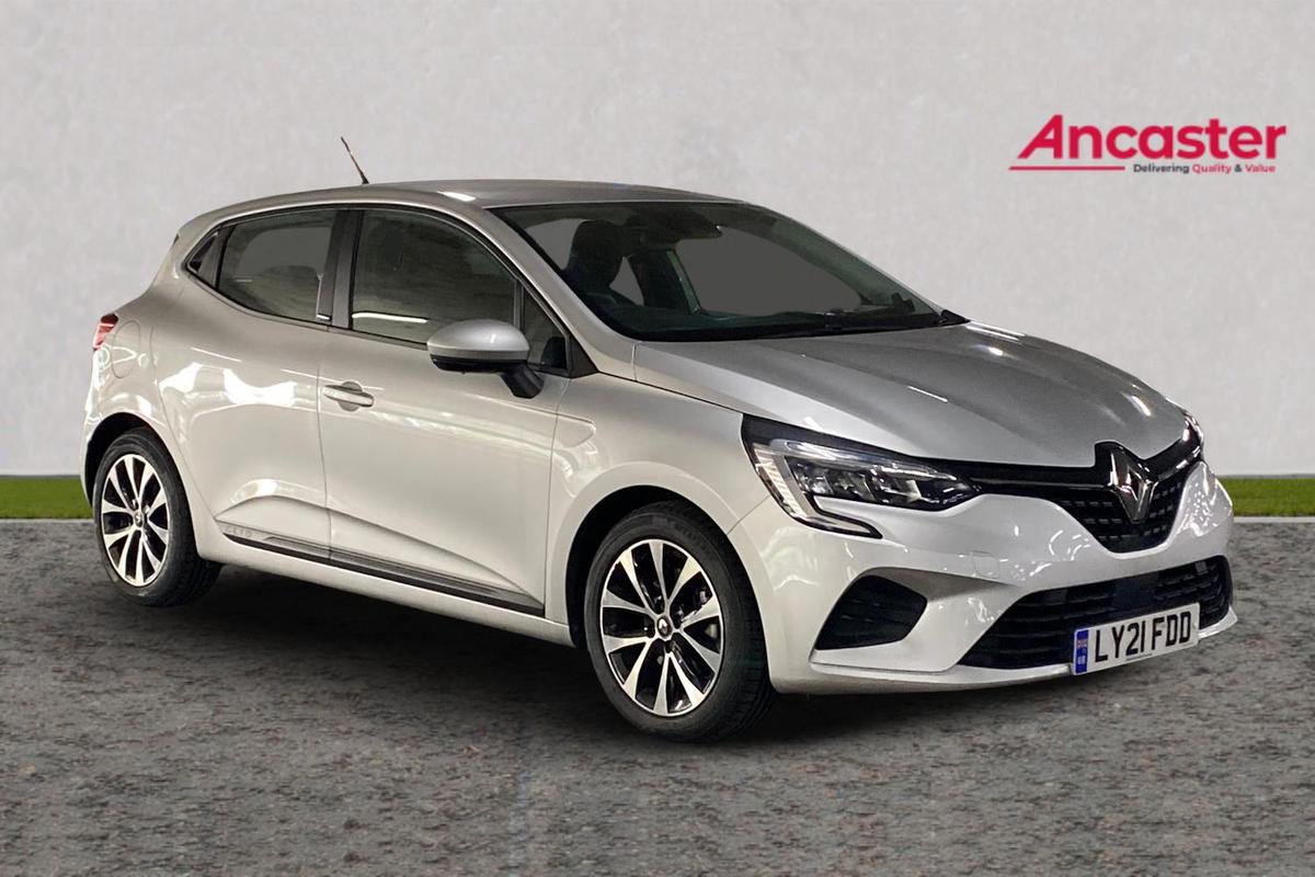 Main listing image - Renault Clio