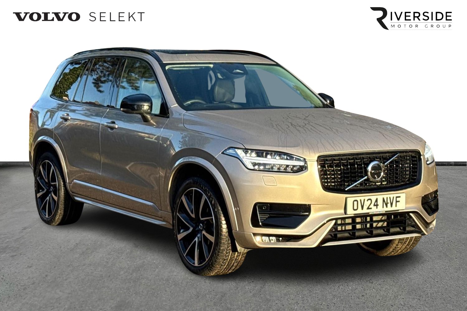 Main listing image - Volvo XC90