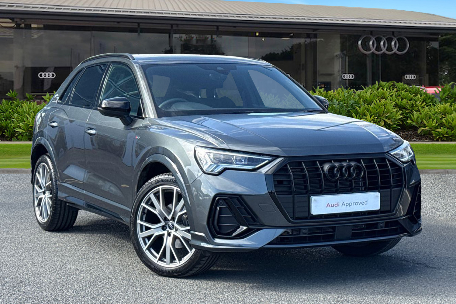 Main listing image - Audi Q3
