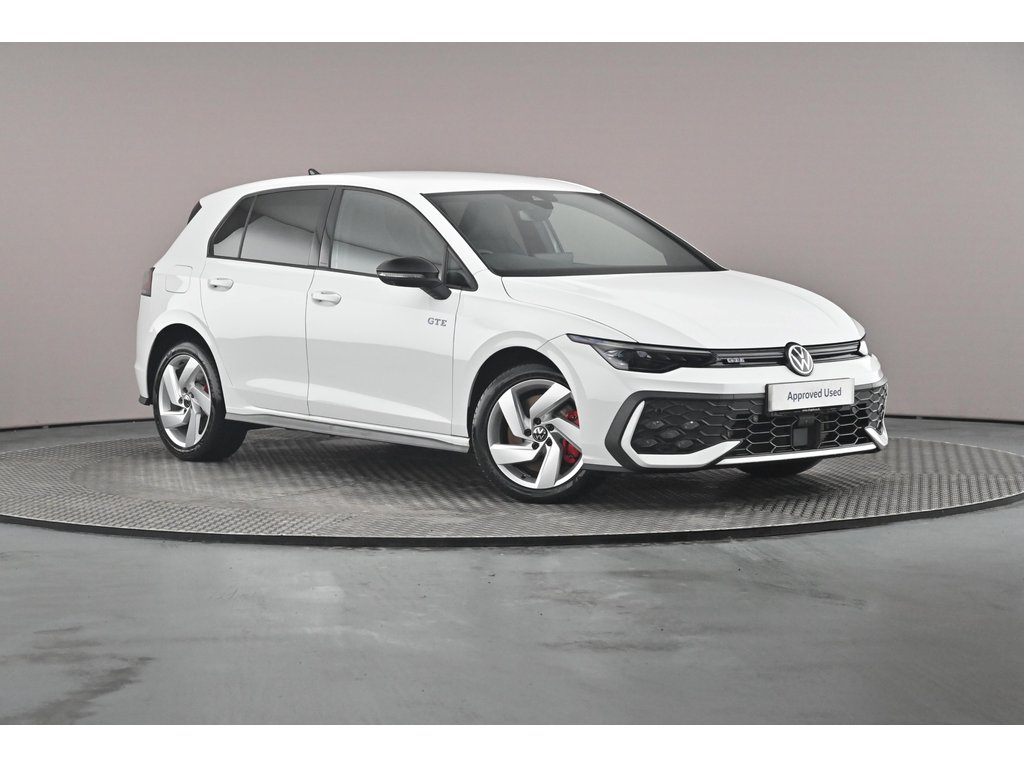Main listing image - Volkswagen Golf GTE