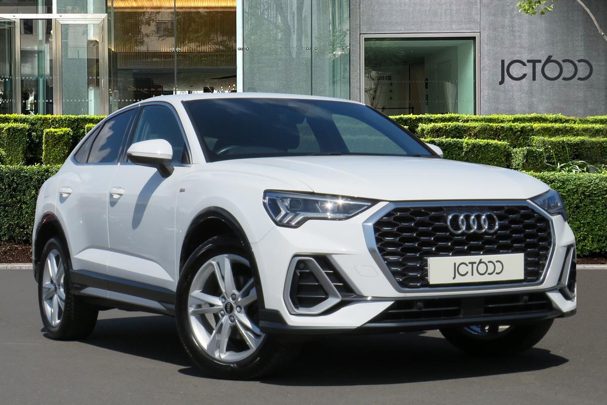 Main listing image - Audi Q3