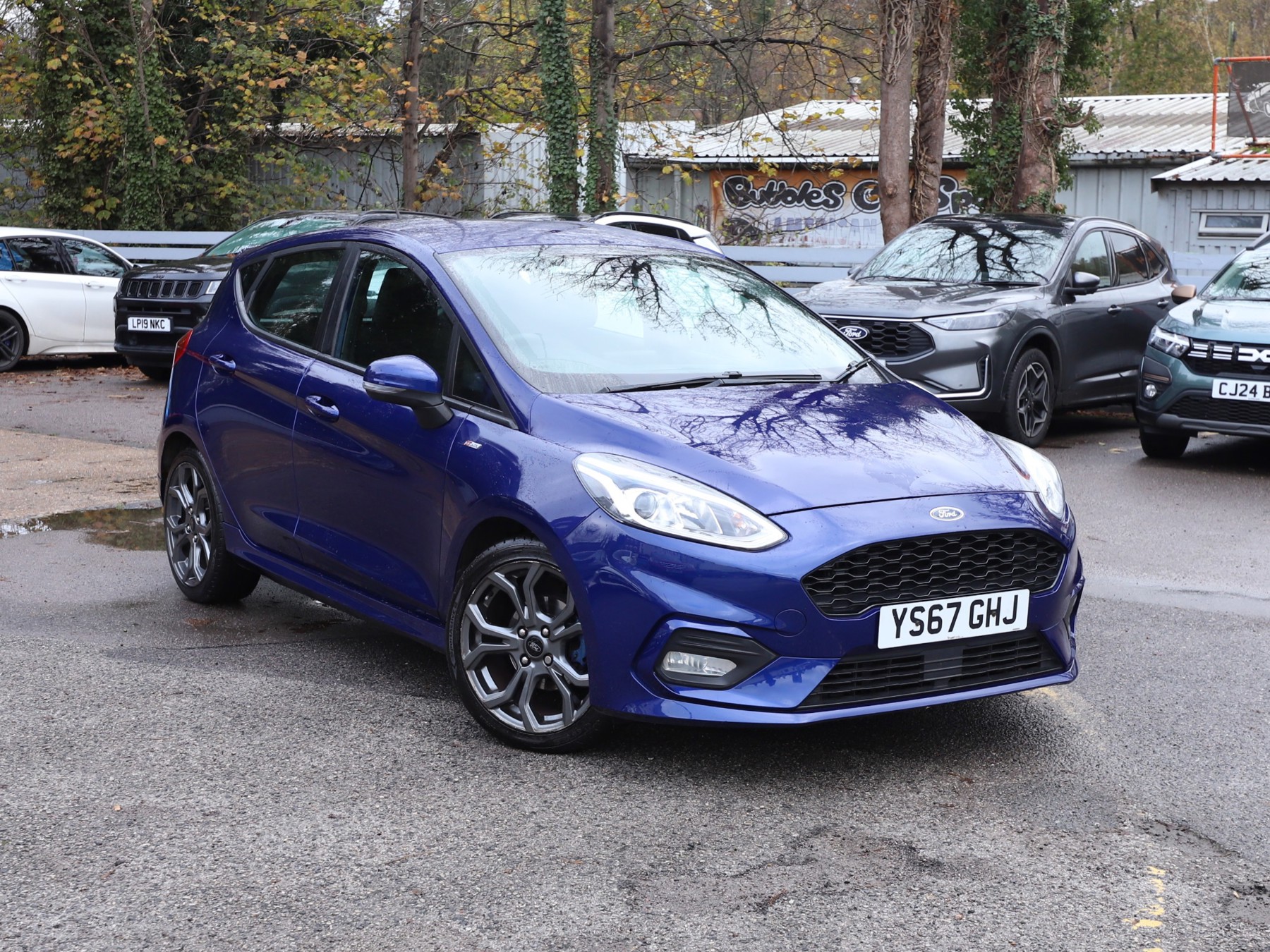 Main listing image - Ford Fiesta