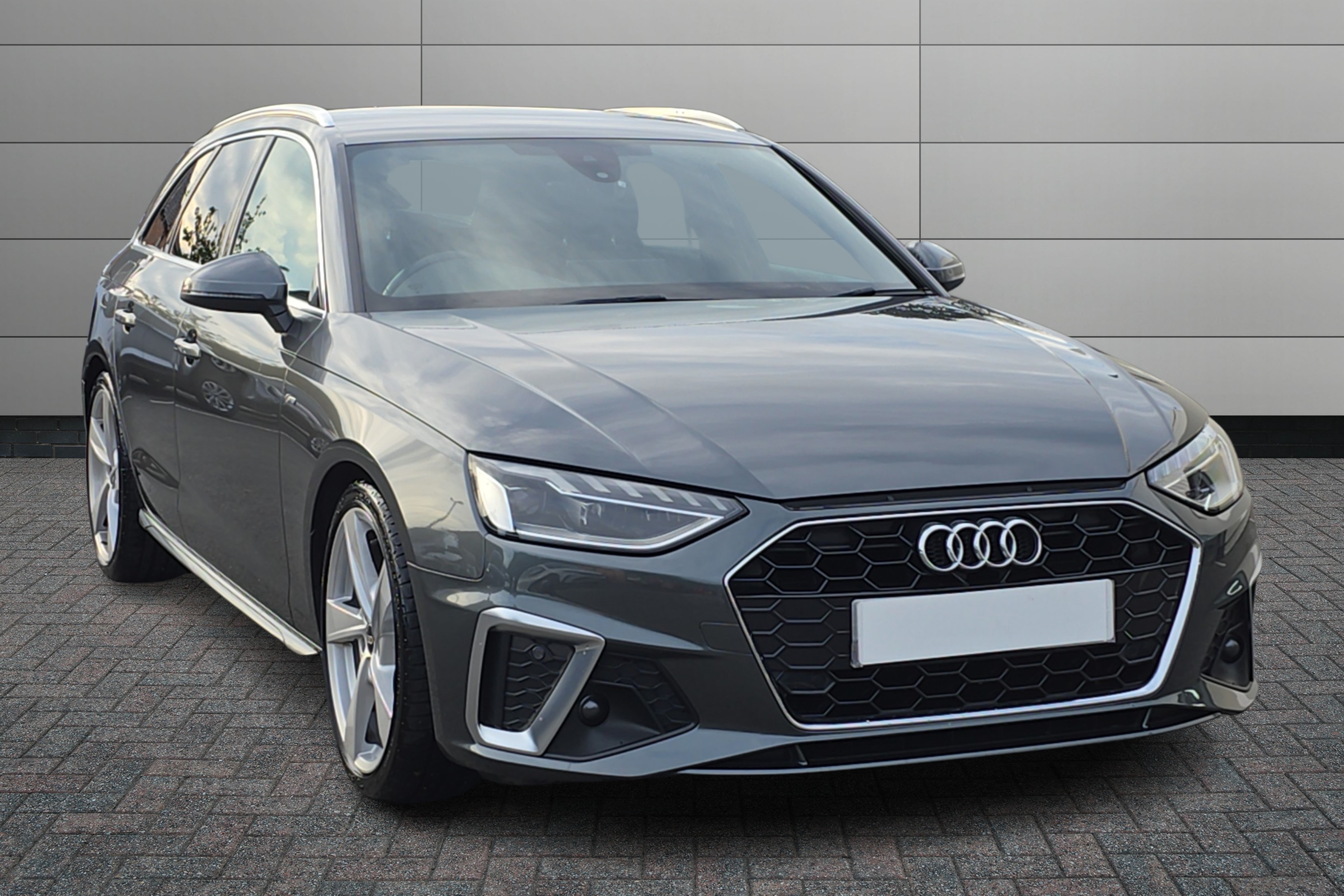 Main listing image - Audi A4 Avant