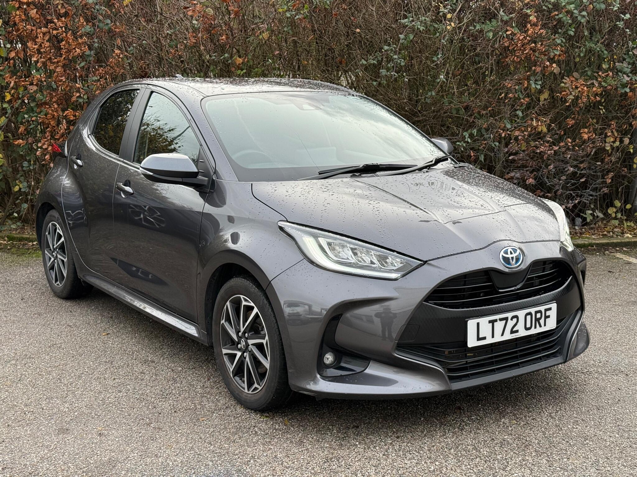 Main listing image - Toyota Yaris