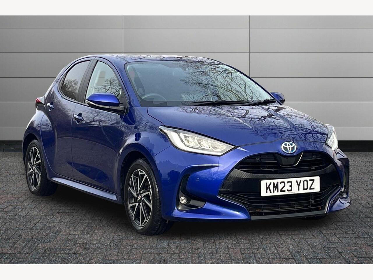 Main listing image - Toyota Yaris