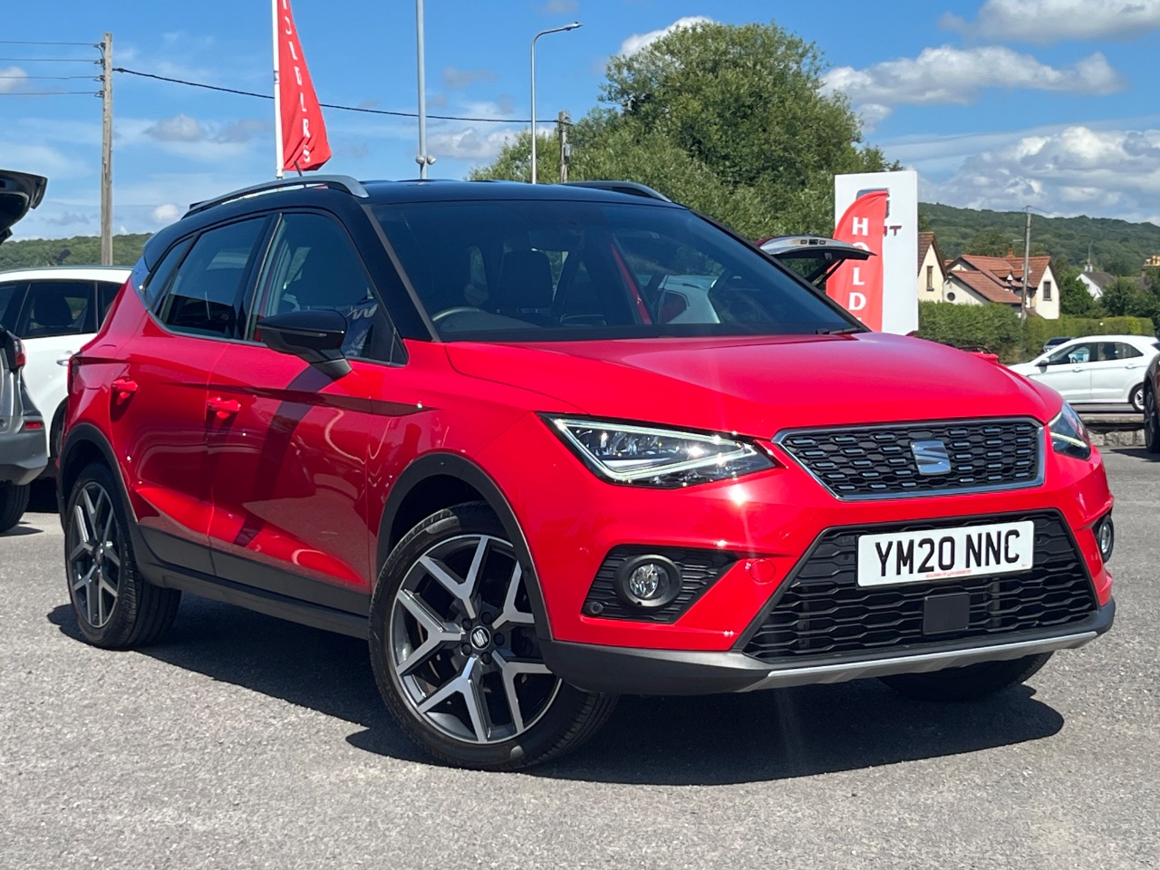 Main listing image - SEAT Arona