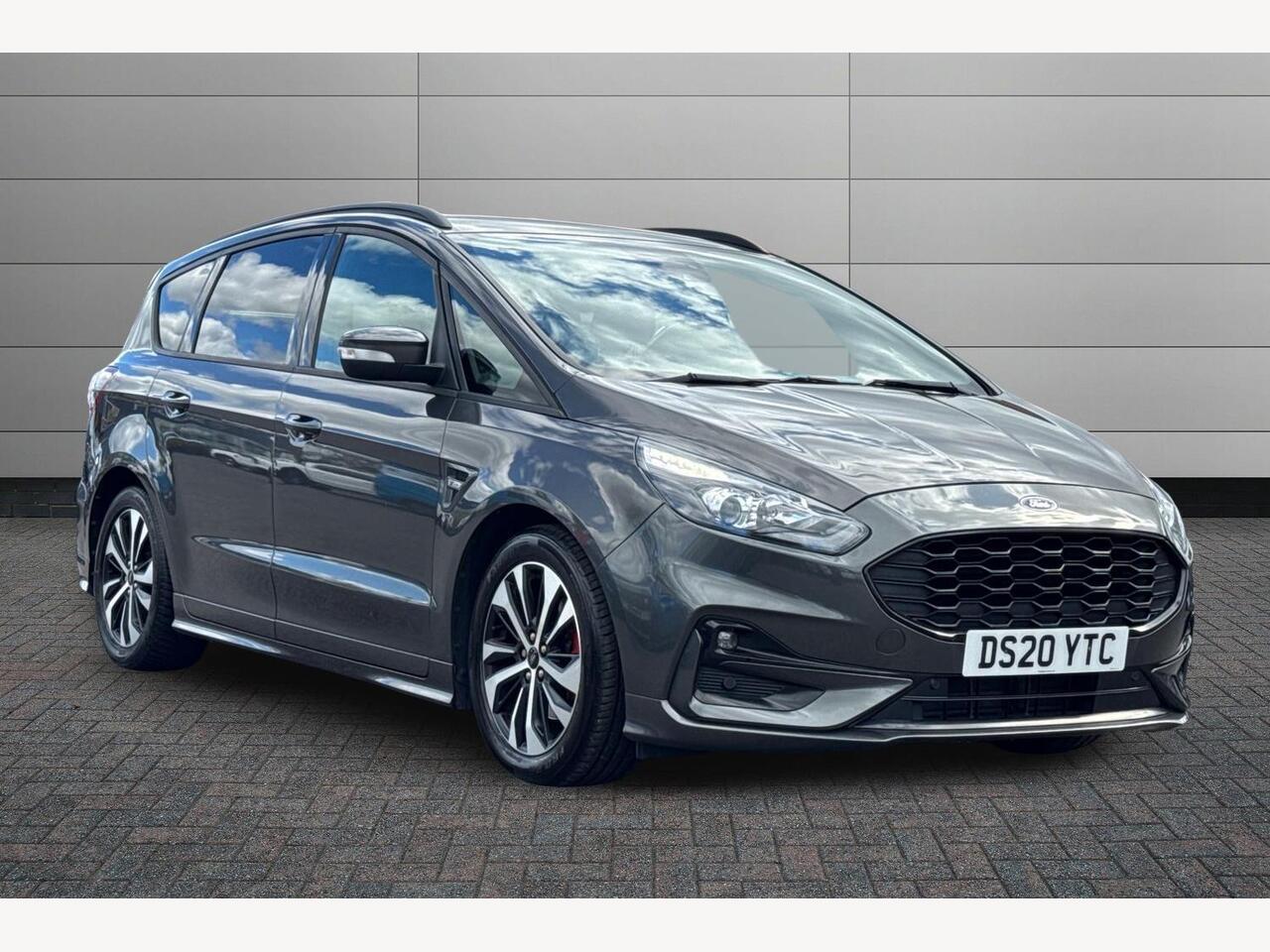 Main listing image - Ford S-MAX