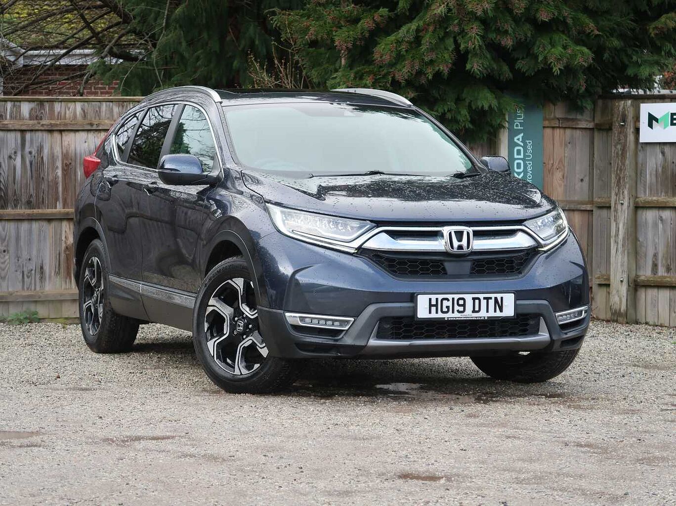 Main listing image - Honda CR-V