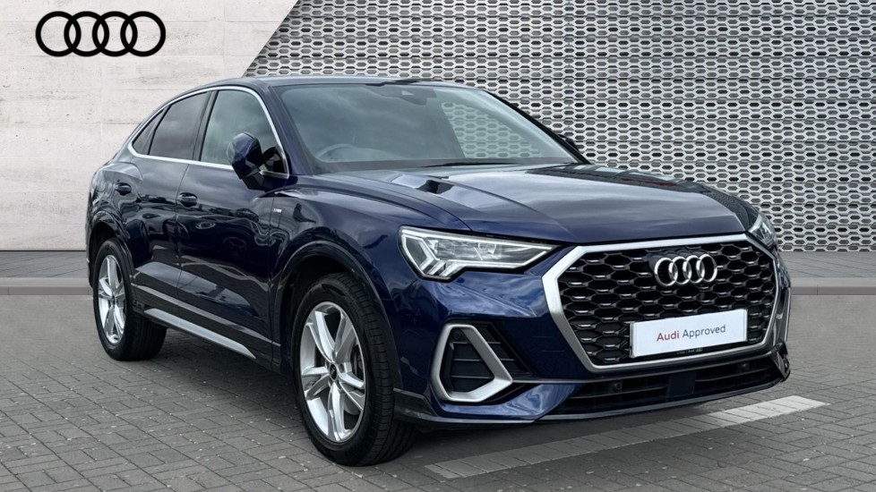 Main listing image - Audi Q3