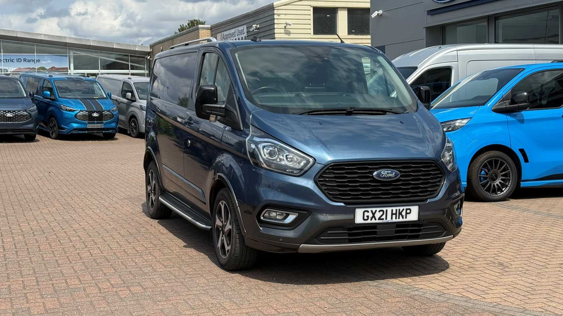 Main listing image - Ford Transit Custom
