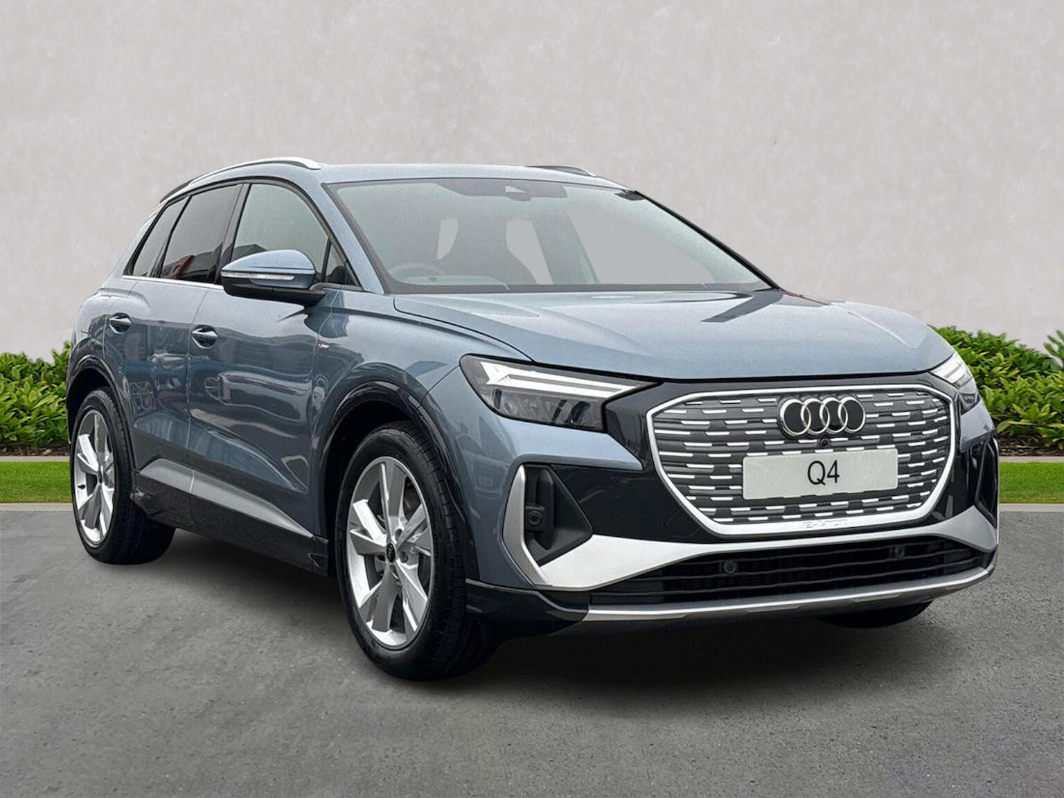 Main listing image - Audi Q4