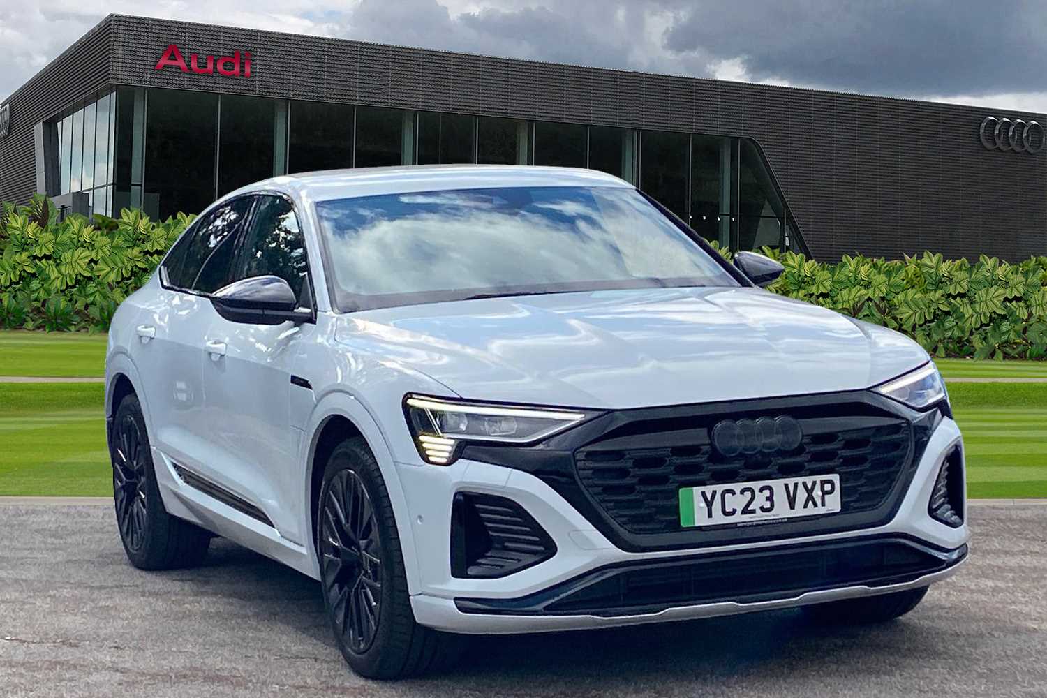 Main listing image - Audi Q8 e-tron