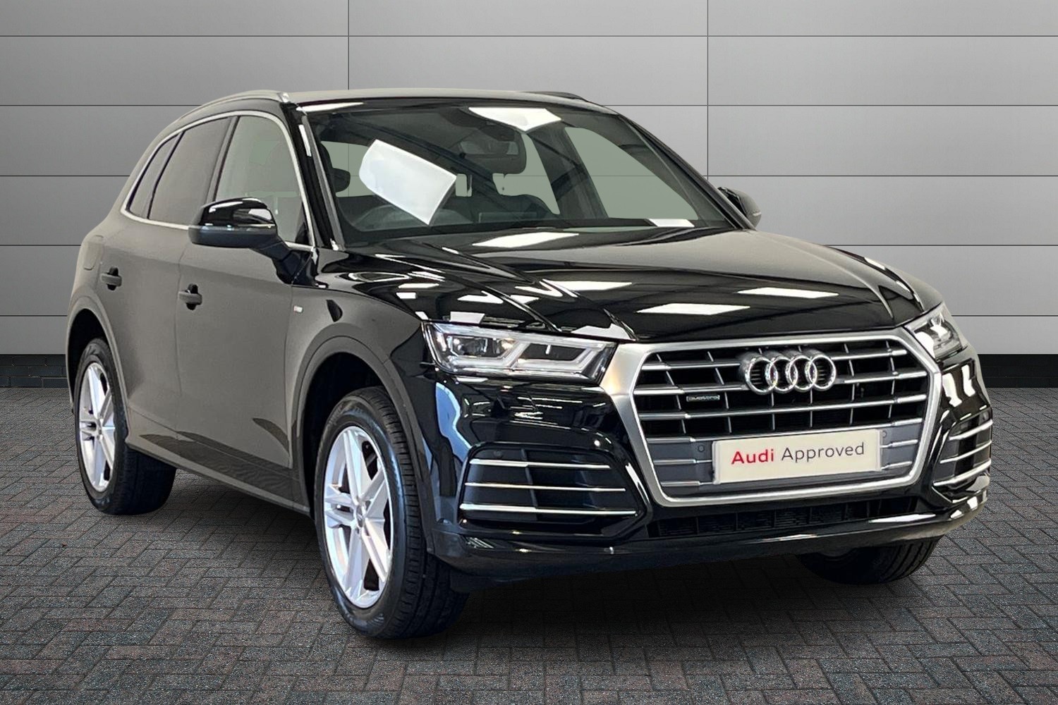 Main listing image - Audi Q5