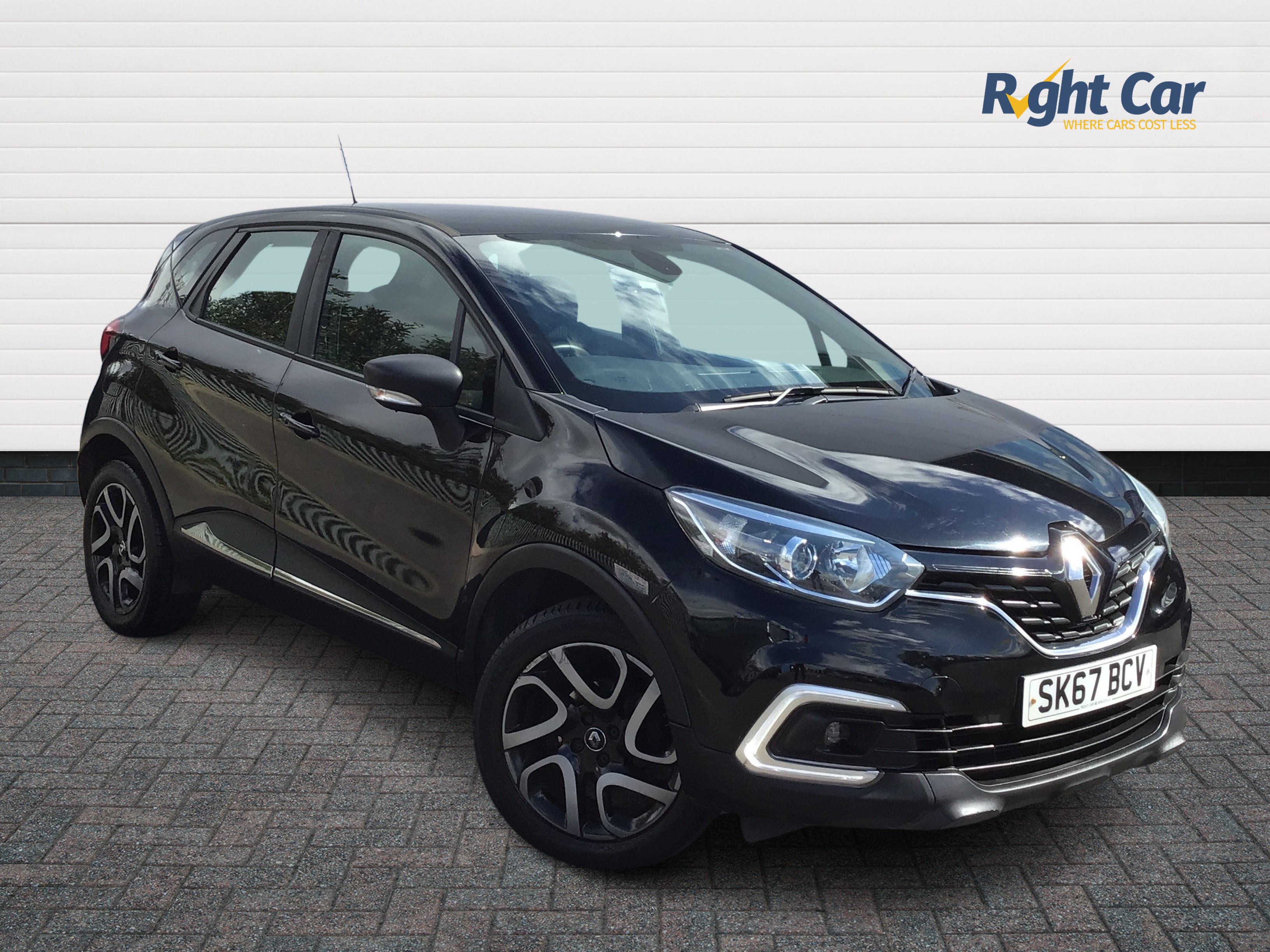 Main listing image - Renault Captur