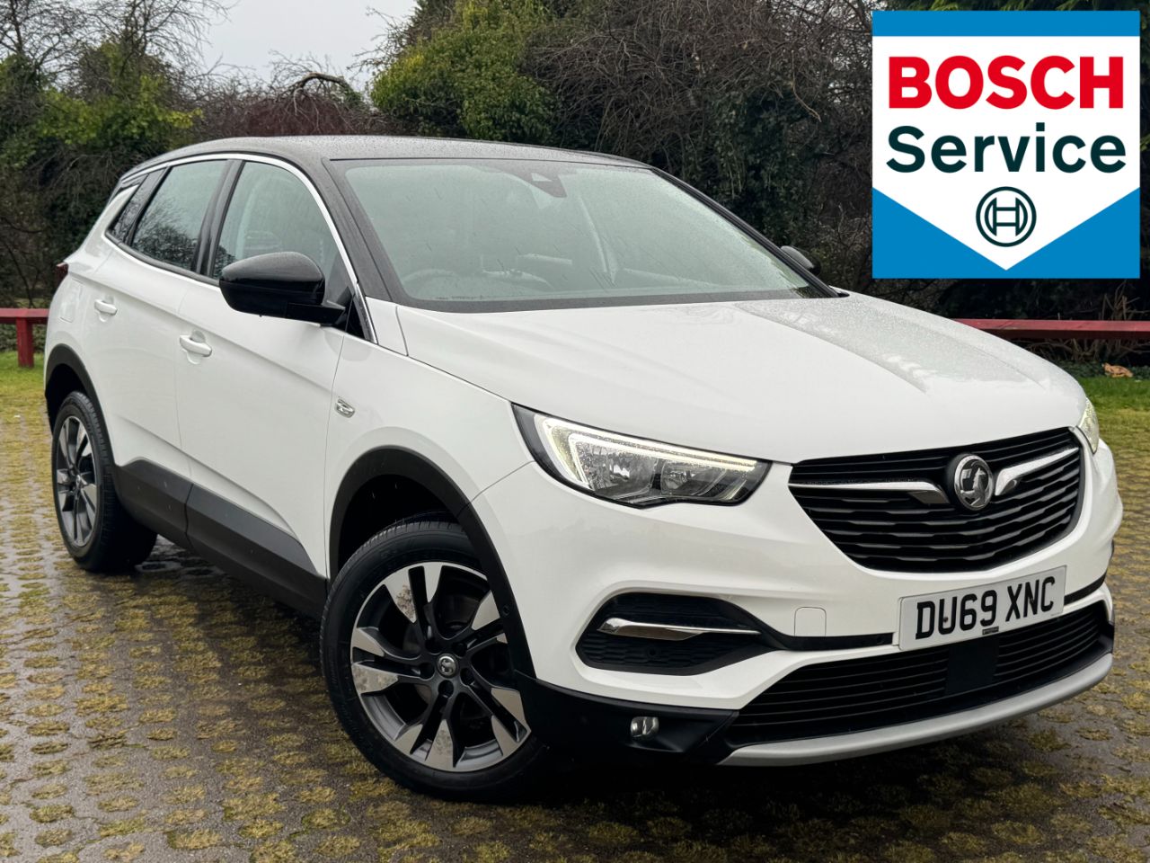 Main listing image - Vauxhall Grandland X